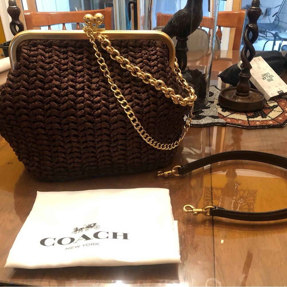 ✨Coach Brown Straw Kisslock Frame 27✨